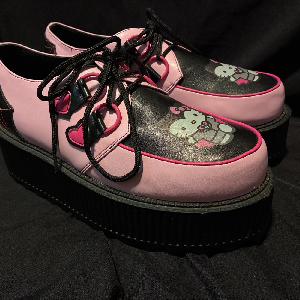 Sanrio x YRU Hello Kitty Vampire Creepers